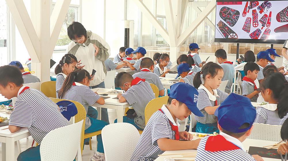 屏南前汾溪村‘乡野艺校’：孩子美育课堂，乡村因美蜕变(图1)