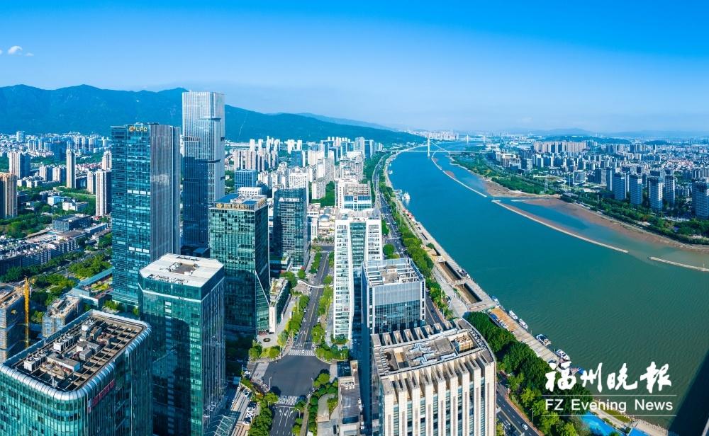 福州5年综合实力显著增强，GDP每年跨千亿台阶，多项荣誉加身(图1)