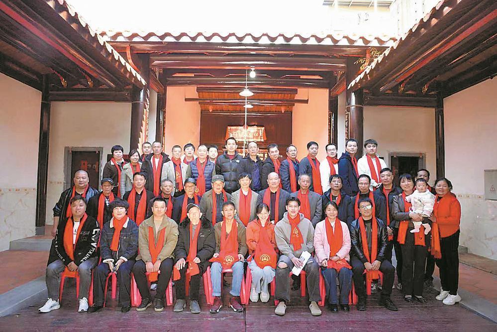 相隔万里六代失联，马来西亚华人颜祯汉寻亲仙游终有回应(图1)