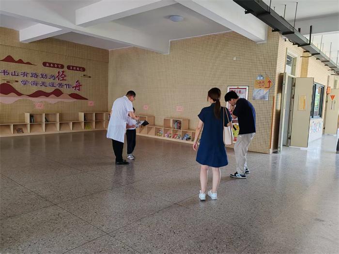 龙岩爱尔眼科黄天宏：暖男医生为儿童眼病患者带来光明与呵护(图3)