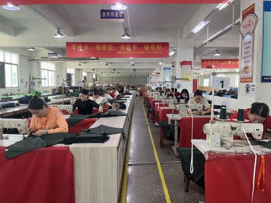 晋江伞业产业链党建综合体：一站式服务破企业发展瓶颈(图4)