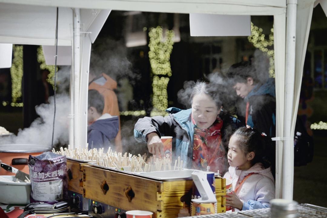 2026年‘漫步福州·网络大V行’之‘两马’灯会采风活动见闻(图4)