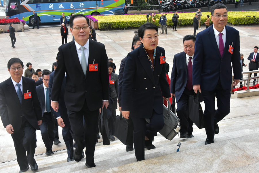 1月26日上午福建省政协十三届四次会议在福州开幕(图2)